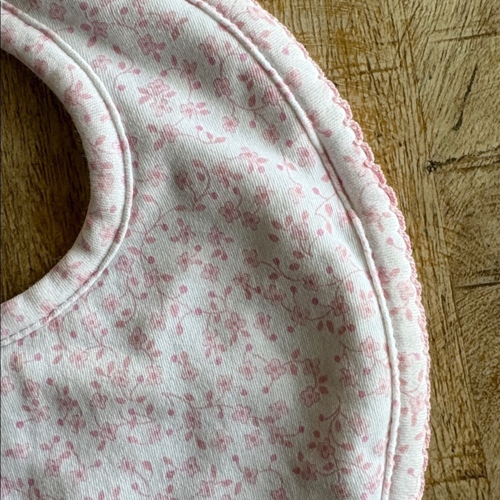 NWOT Kissy Kissy Floral Pink Baby Bib - Picture 2 of 4